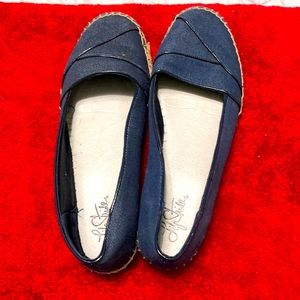 Life stride denim short wedges size 10 women’s!